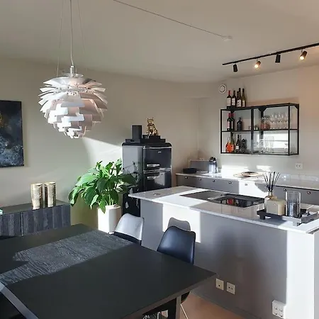 Downtown Trendy Exclusive Modern Flat Lejlighed *